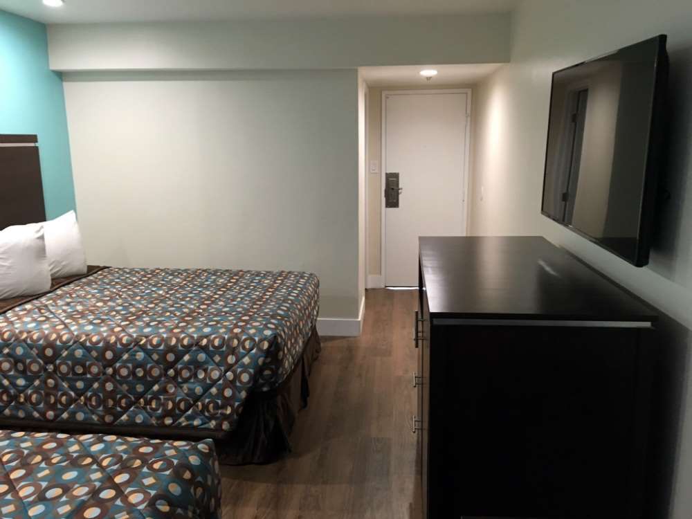 Vagabond Inn Executive - Bakersfield Downtowner 部屋 写真